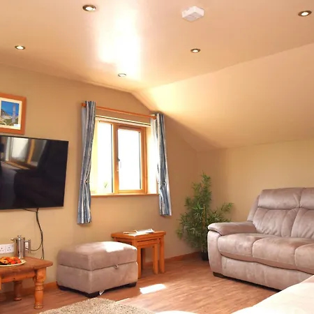 4 Bed In Newquay 56747